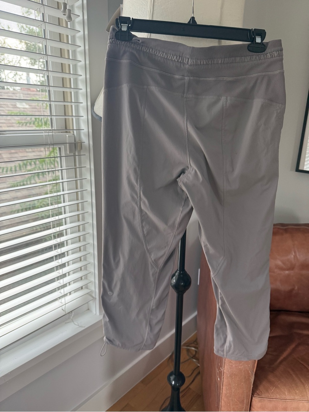 lululemon Light Gray Ribbed Crop Leggings